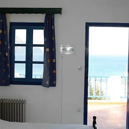 Glaros Hotel