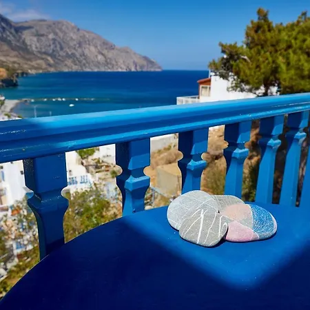 Glaros Hotel