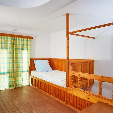 Glaros Hotel 2*